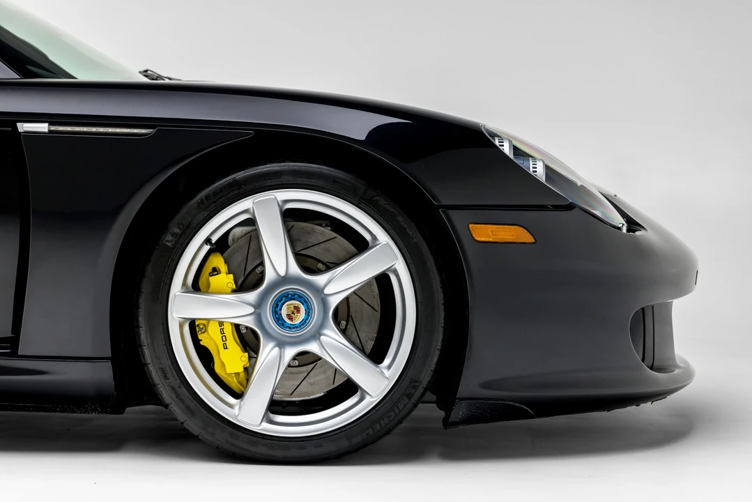 2005 Porsche Carrera GT - Image 26 of 31