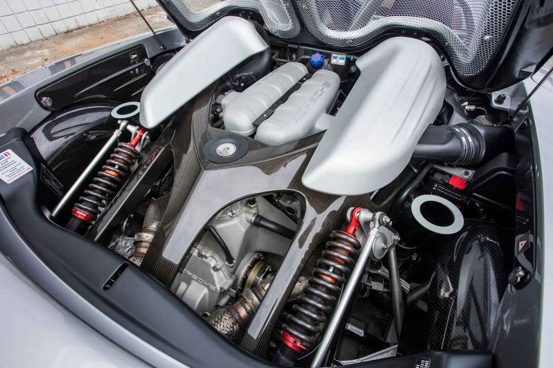 2005 Porsche Carrera GT - Image 13 of 31