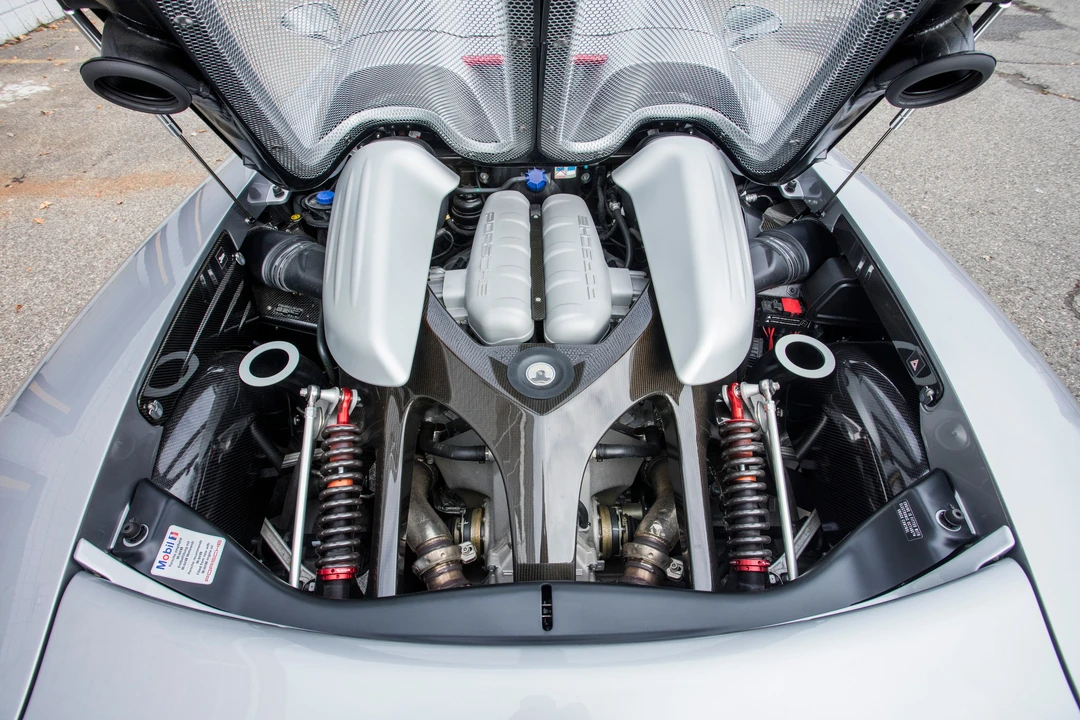 2005 Porsche Carrera GT - Image 12 of 31