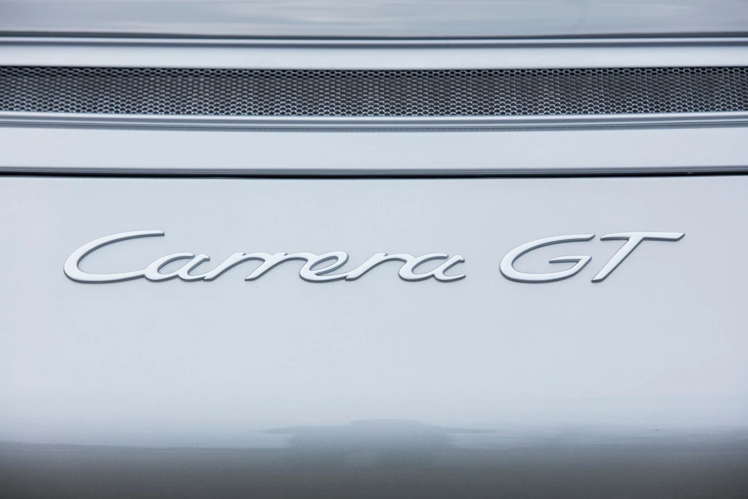 2005 Porsche Carrera GT - Image 27 of 31