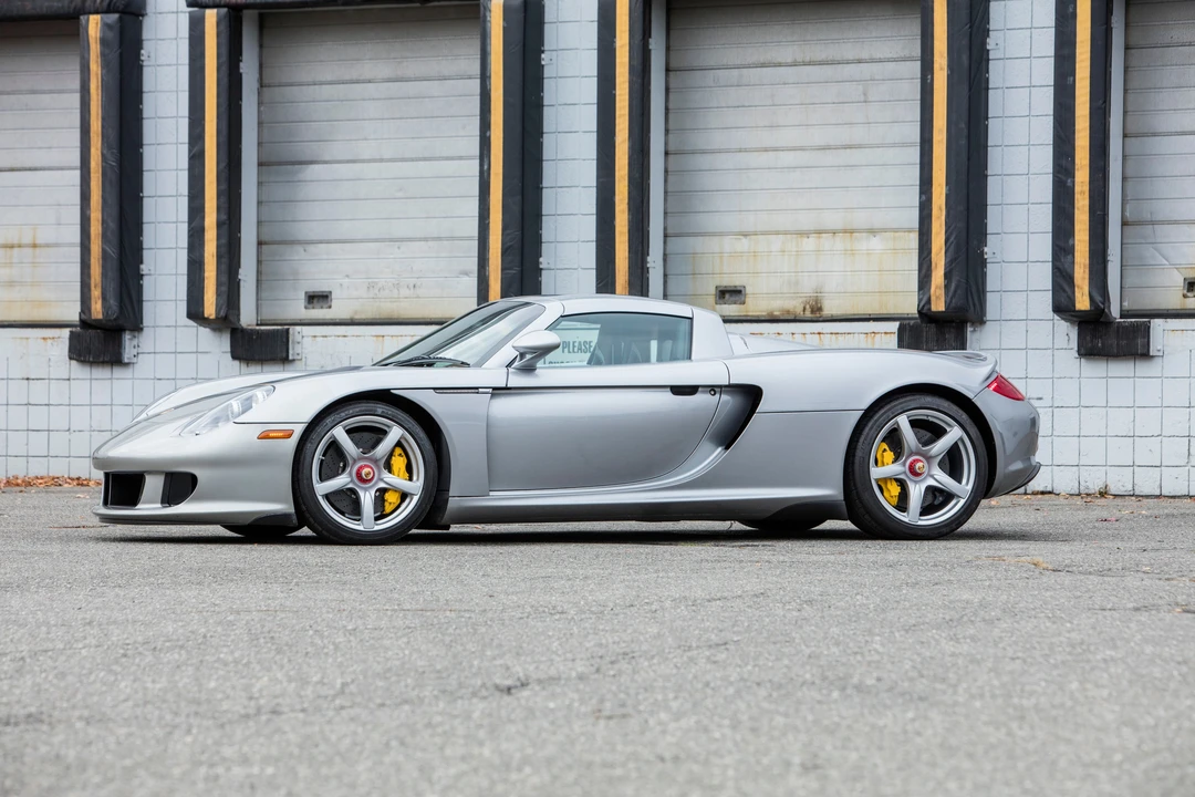 2005 Porsche Carrera GT - Image 7 of 31