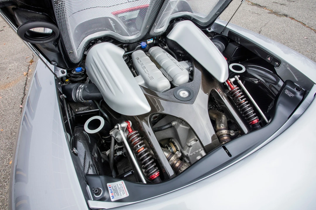 2005 Porsche Carrera GT - Image 11 of 31