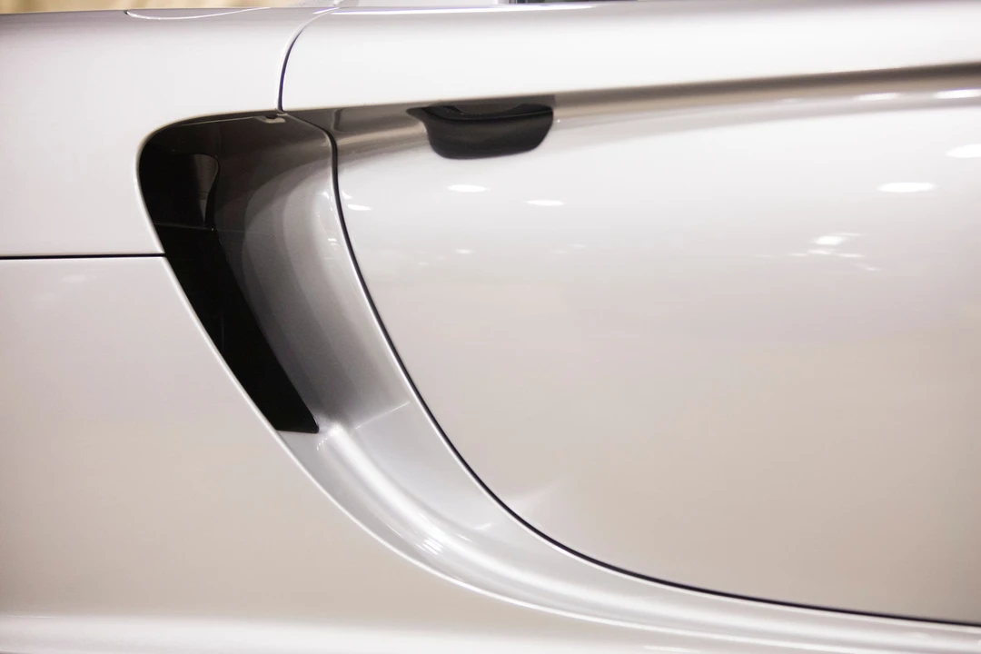 2005 Porsche Carrera GT - Image 15 of 23
