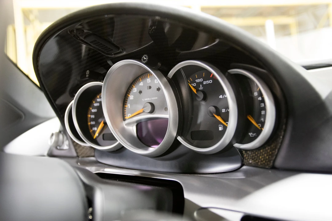 2005 Porsche Carrera GT - Image 10 of 23