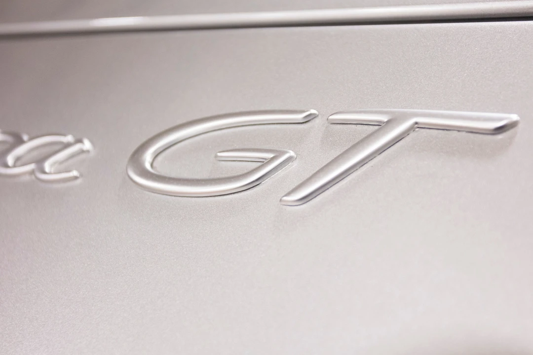 2005 Porsche Carrera GT - Image 17 of 23