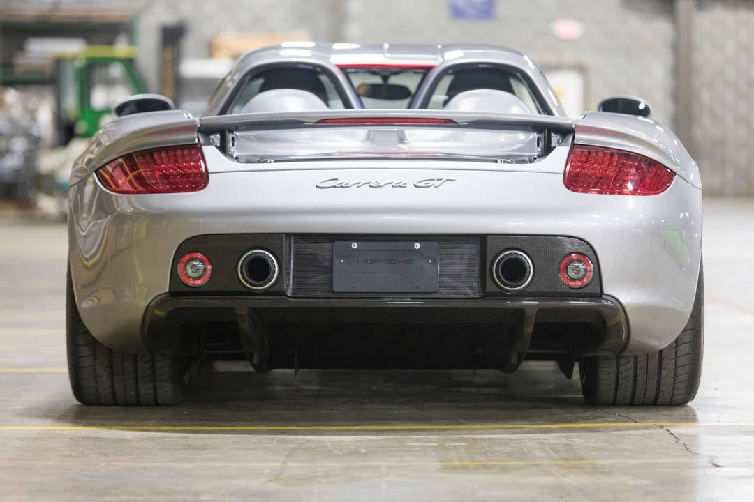 2005 Porsche Carrera GT - Image 7 of 23