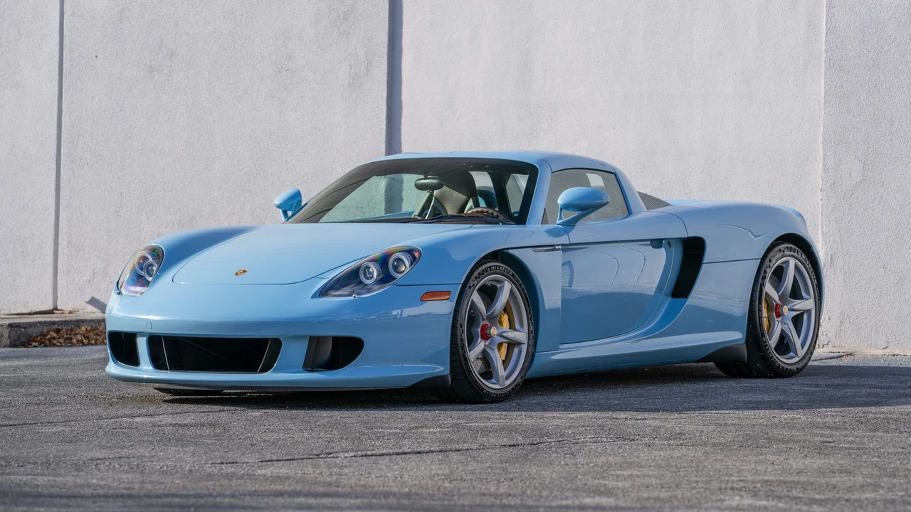 2005 Porsche Carrera GT - Image 15 of 31