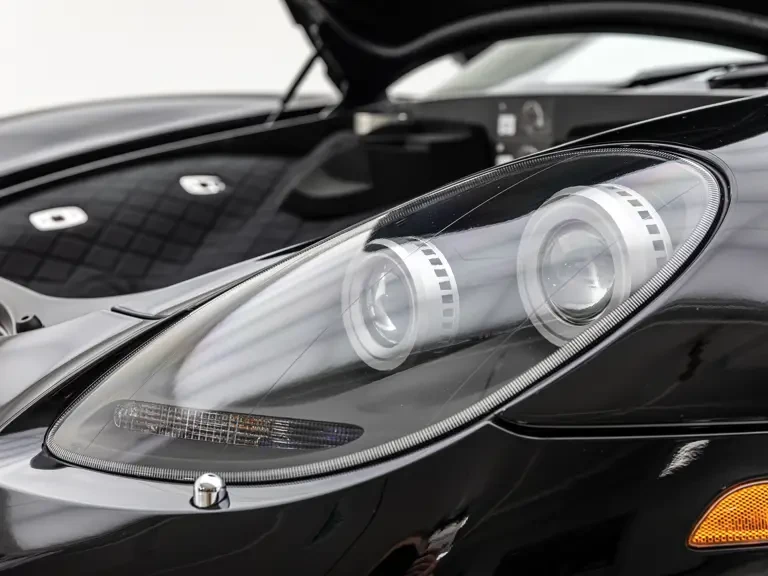 2005 Porsche Carrera GT - Image 24 of 31