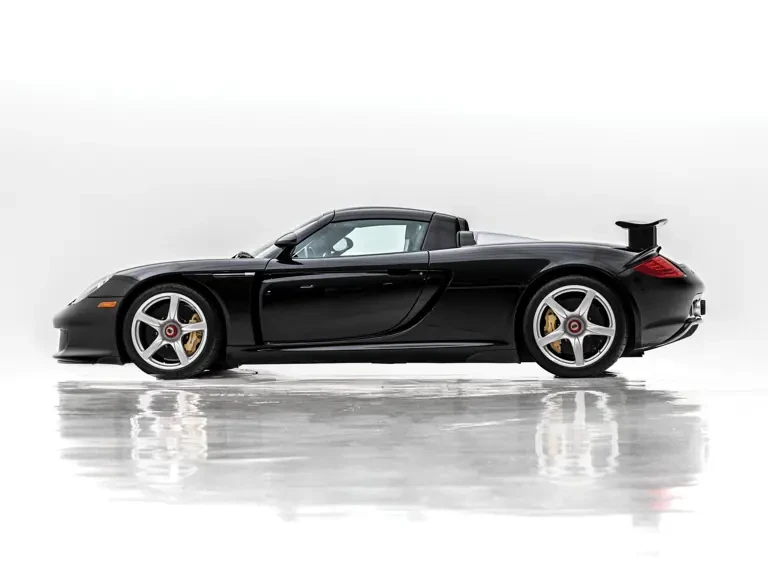 2005 Porsche Carrera GT - Image 6 of 31