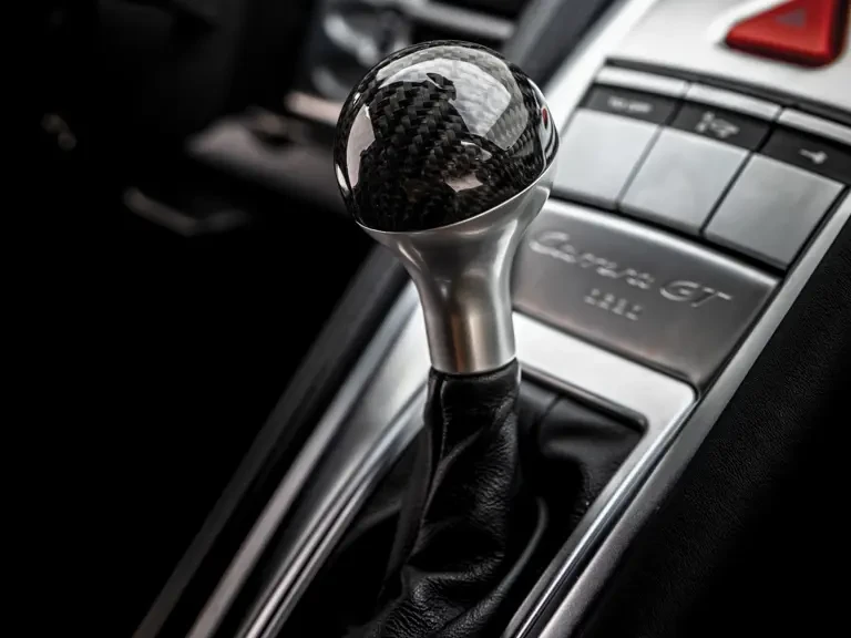 2005 Porsche Carrera GT - Image 17 of 31