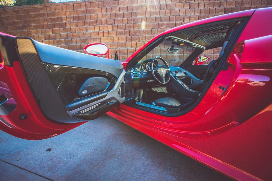2005 Porsche Carrera GT - Image 5 of 12
