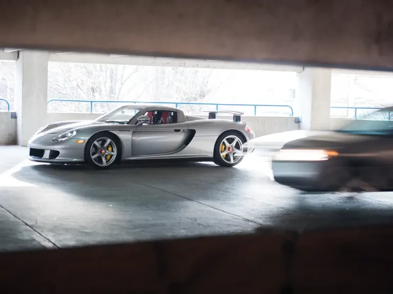 2005 Porsche Carrera GT - Image 16 of 31