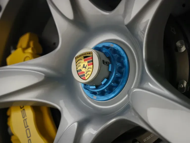 2005 Porsche Carrera GT - Image 29 of 31