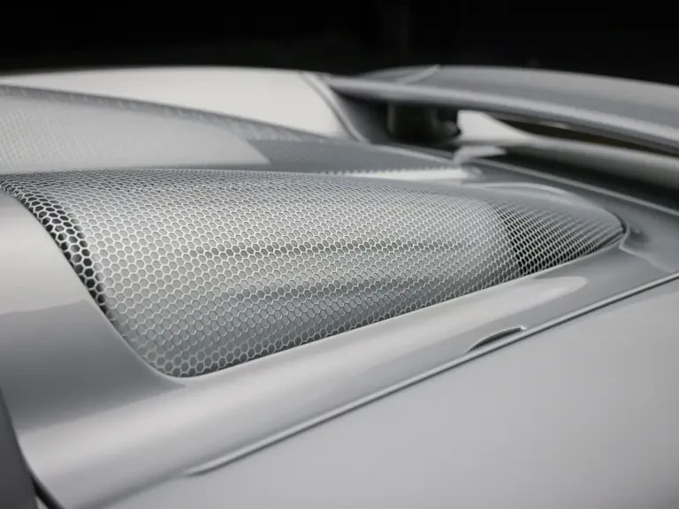 2005 Porsche Carrera GT - Image 17 of 31