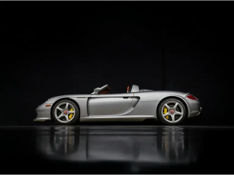 2005 Porsche Carrera GT - Image 7 of 31