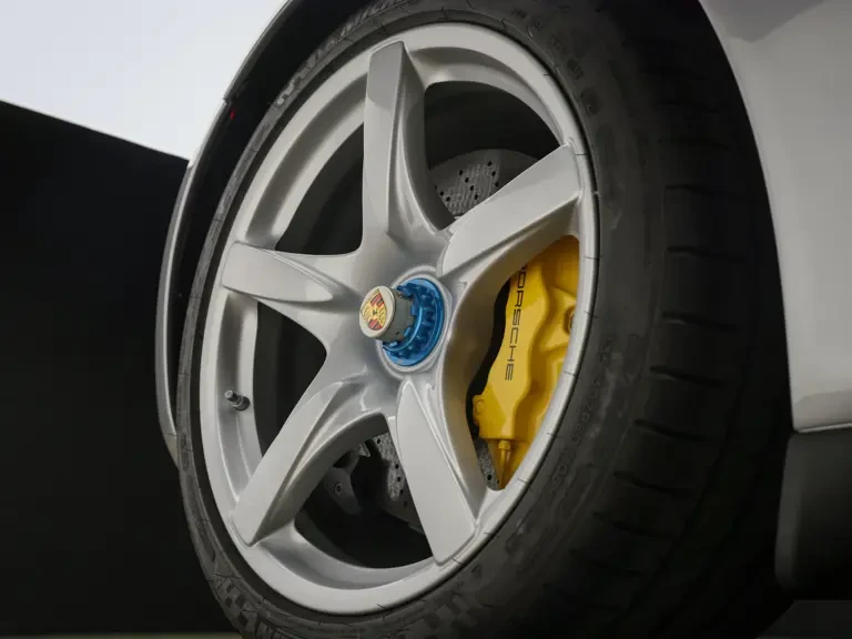 2005 Porsche Carrera GT - Image 30 of 31