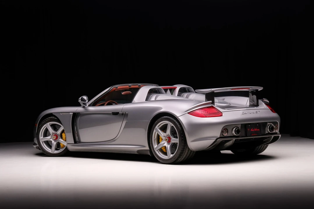2005 Porsche Carrera GT - Image 5 of 31
