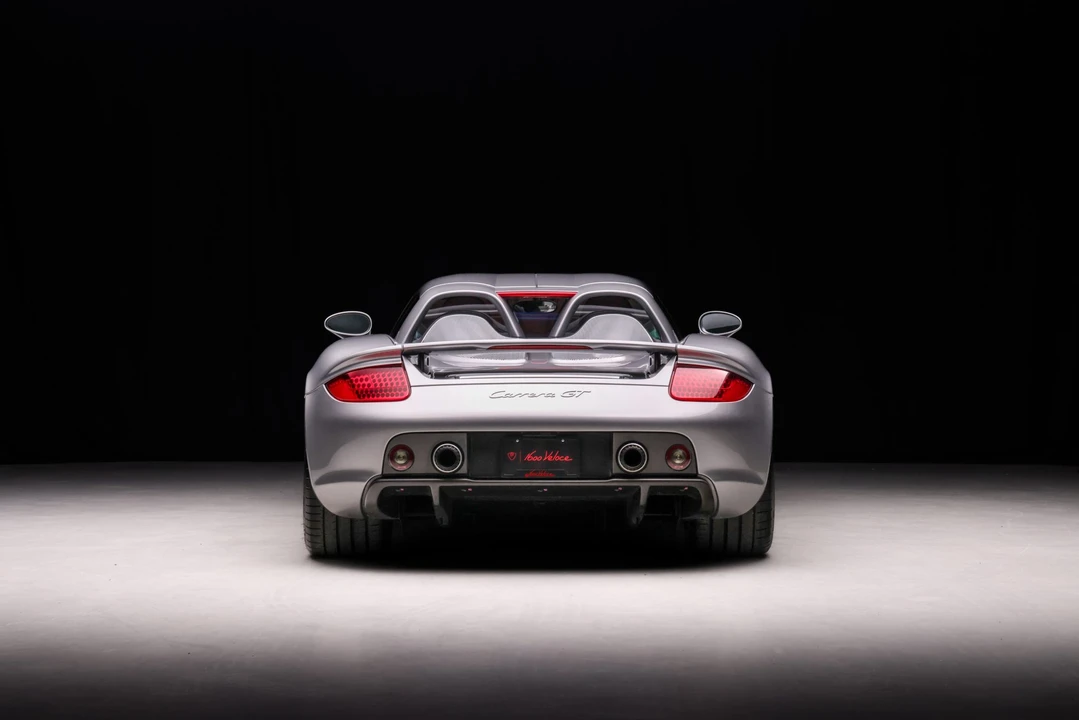 2005 Porsche Carrera GT - Image 15 of 31