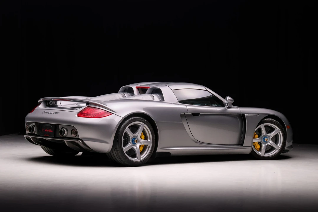 2005 Porsche Carrera GT - Image 17 of 31