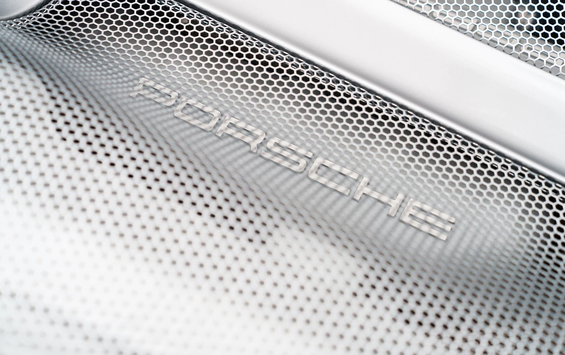 2005 Porsche Carrera GT - Image 6 of 8