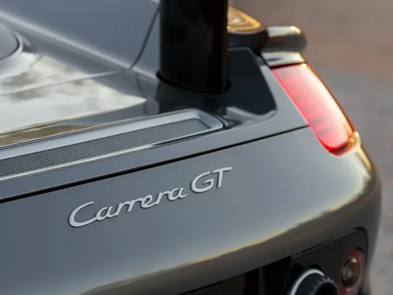 2005 Porsche Carrera GT - Image 23 of 31