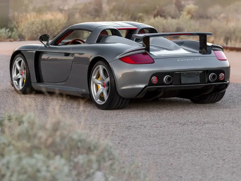 2005 Porsche Carrera GT - Image 12 of 31
