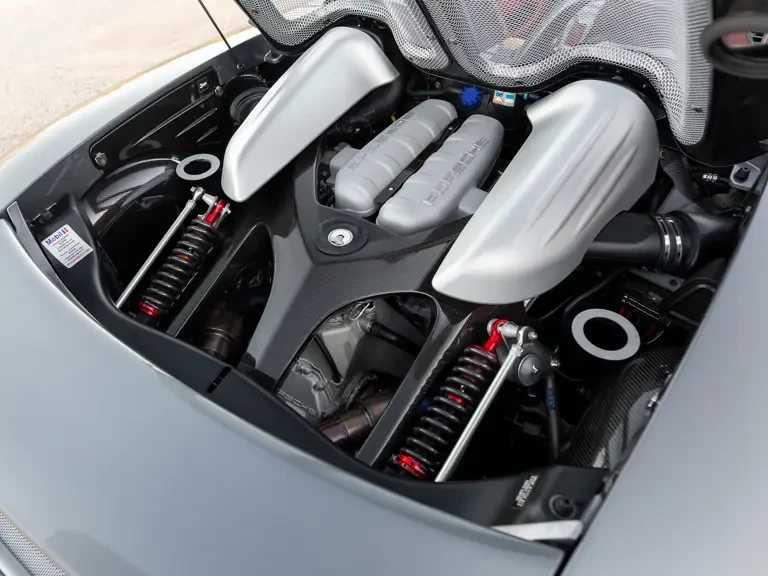 2005 Porsche Carrera GT - Image 4 of 31