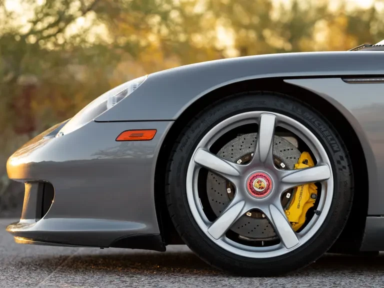 2005 Porsche Carrera GT - Image 17 of 31