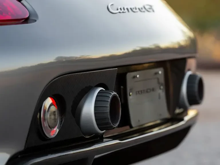 2005 Porsche Carrera GT - Image 25 of 31