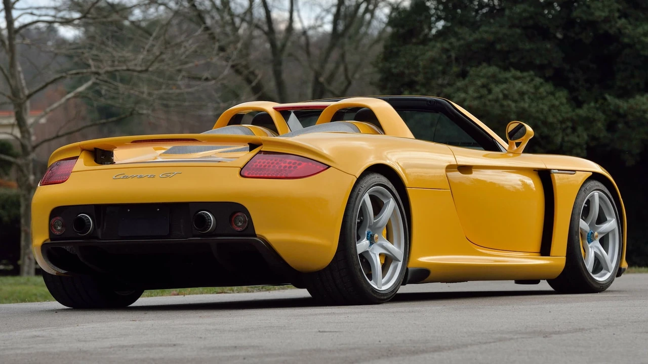 2005 Porsche Carrera GT - Image 3 of 31