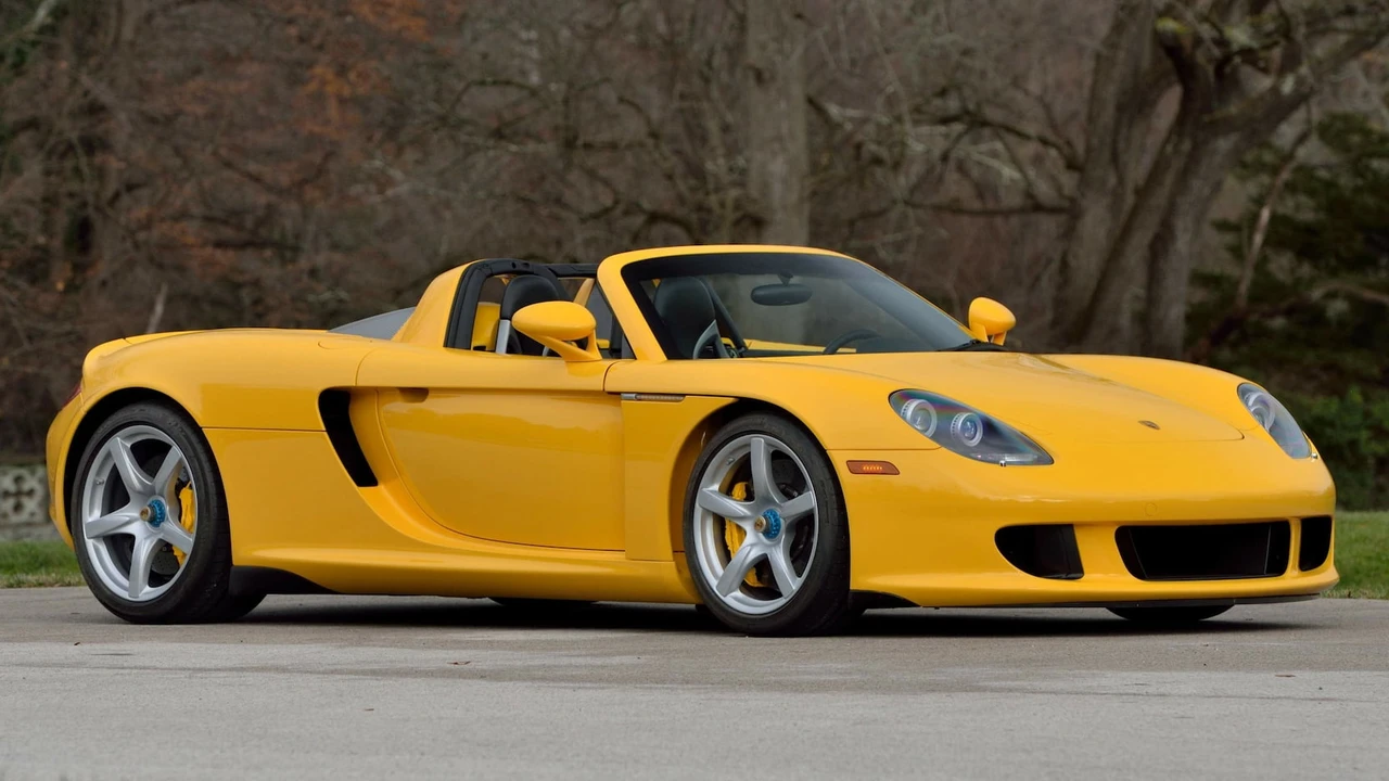 2005 Porsche Carrera GT - Image 12 of 31