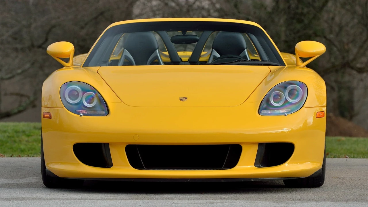 2005 Porsche Carrera GT - Image 14 of 31