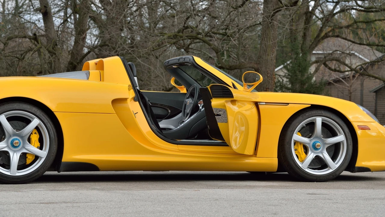 2005 Porsche Carrera GT - Image 17 of 31