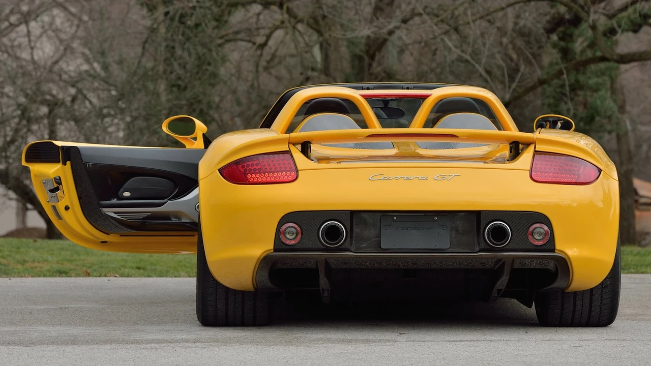 2005 Porsche Carrera GT - Image 20 of 31