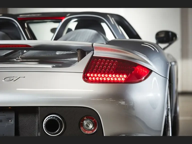 2005 Porsche Carrera GT - Image 24 of 31
