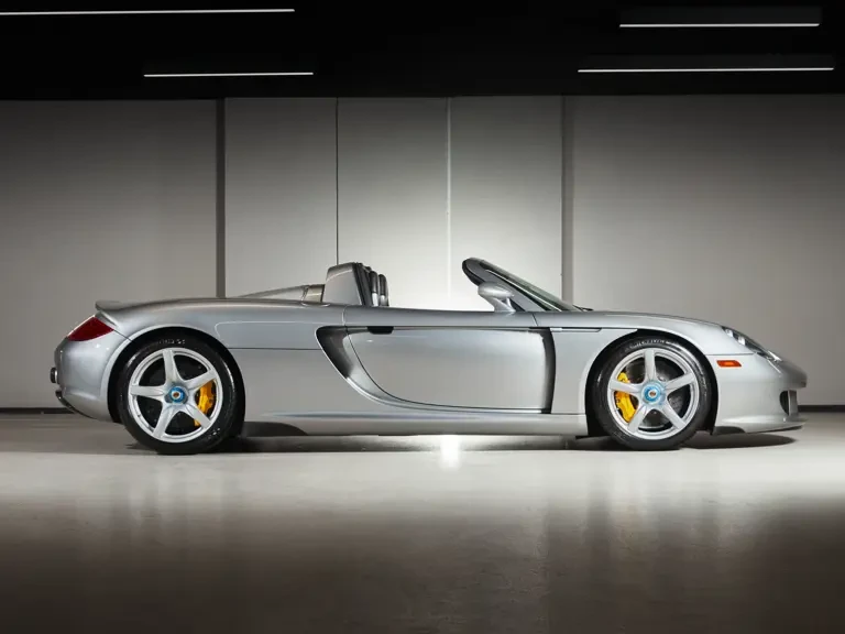 2005 Porsche Carrera GT - Image 6 of 31