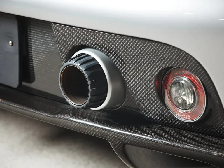 2005 Porsche Carrera GT - Image 22 of 31