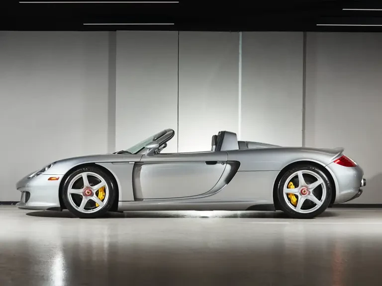 2005 Porsche Carrera GT - Image 7 of 31