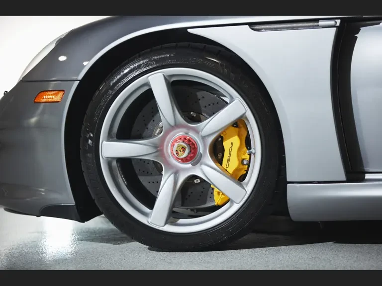 2005 Porsche Carrera GT - Image 27 of 31
