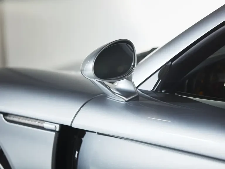 2005 Porsche Carrera GT - Image 26 of 31