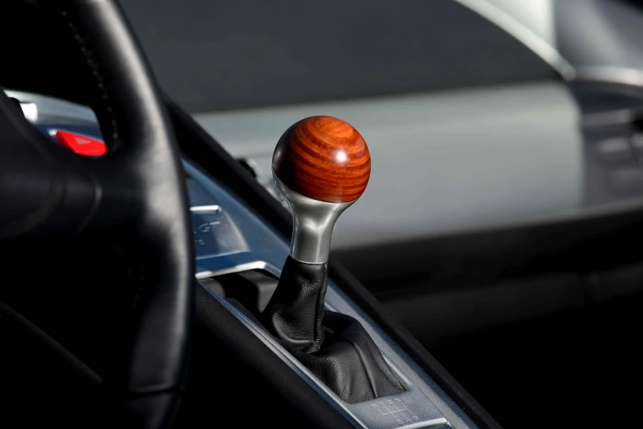 2005 Porsche Carrera GT - Image 10 of 12