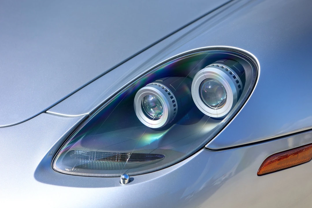 2005 Porsche Carrera GT - Image 16 of 31