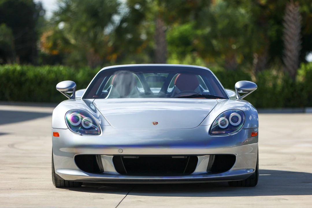 2005 Porsche Carrera GT - Image 18 of 31