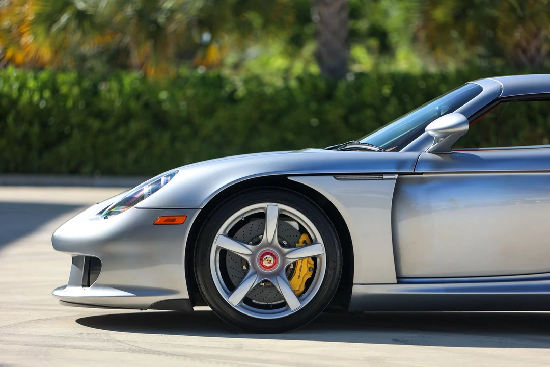 2005 Porsche Carrera GT - Image 7 of 31