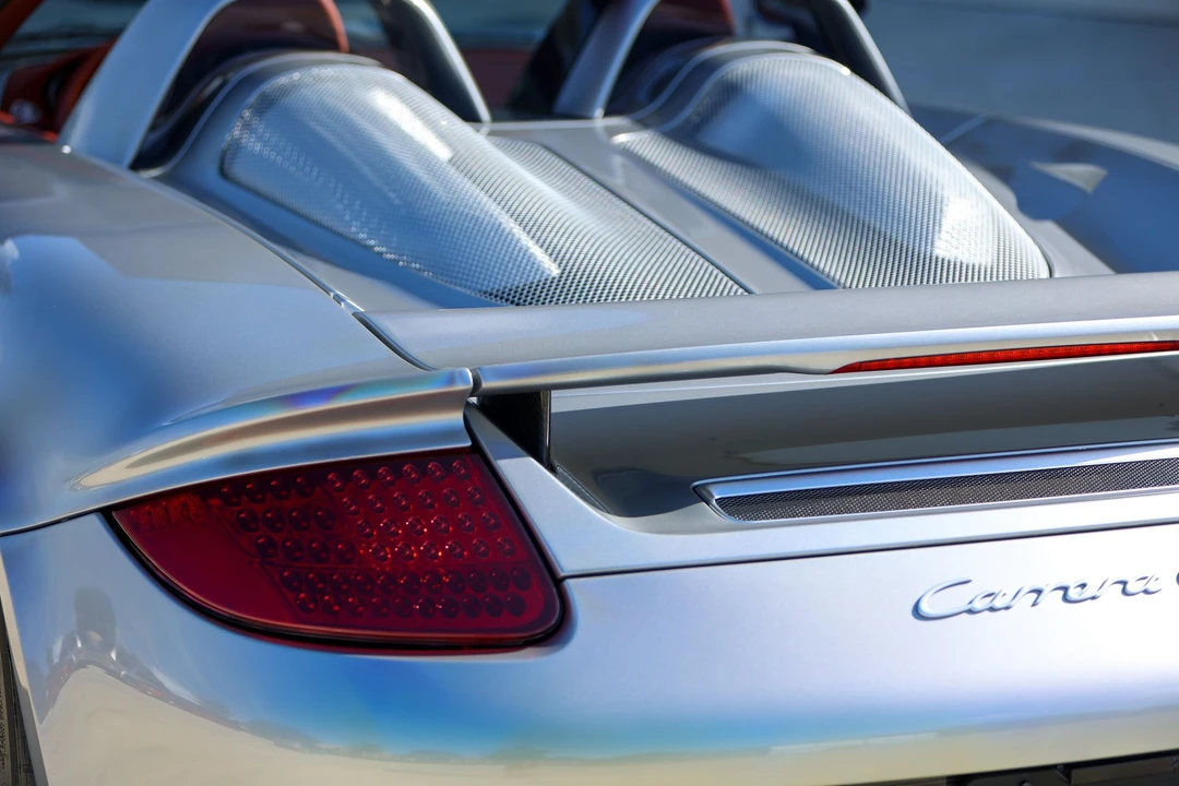 2005 Porsche Carrera GT - Image 29 of 31