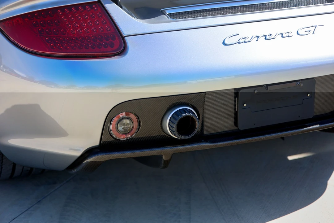 2005 Porsche Carrera GT - Image 27 of 31