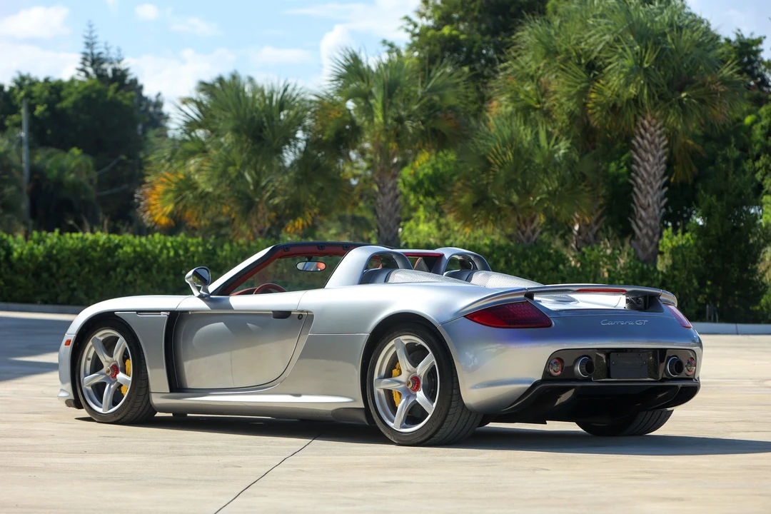 2005 Porsche Carrera GT - Image 25 of 31