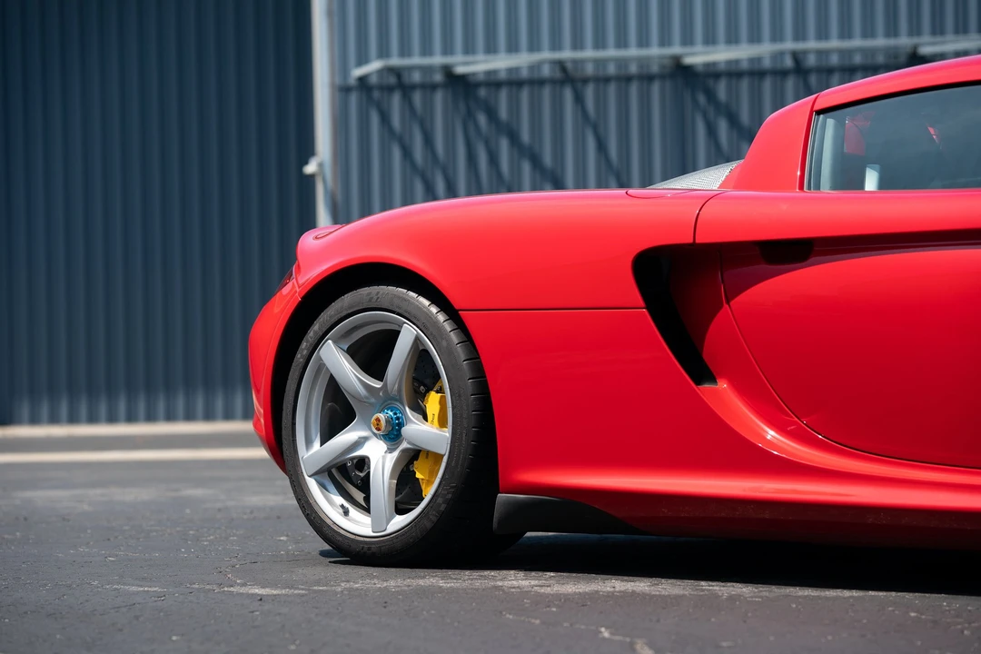 2005 Porsche Carrera GT - Image 21 of 31