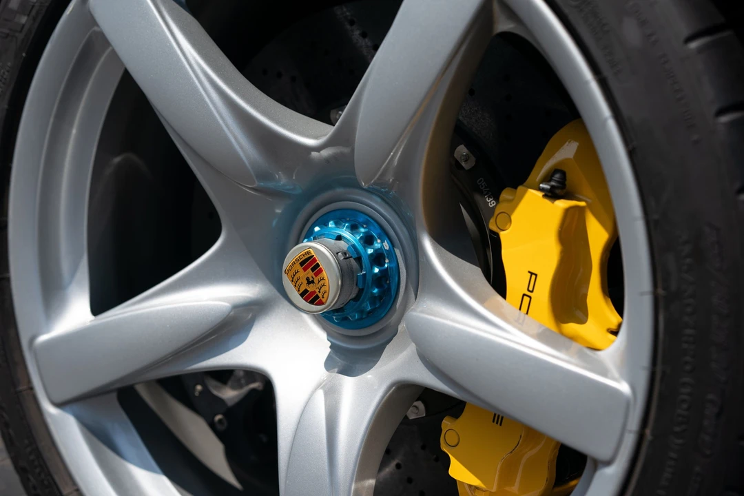2005 Porsche Carrera GT - Image 24 of 31