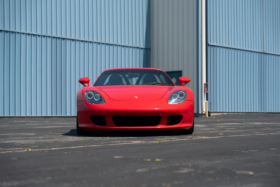 2005 Porsche Carrera GT - Image 13 of 31